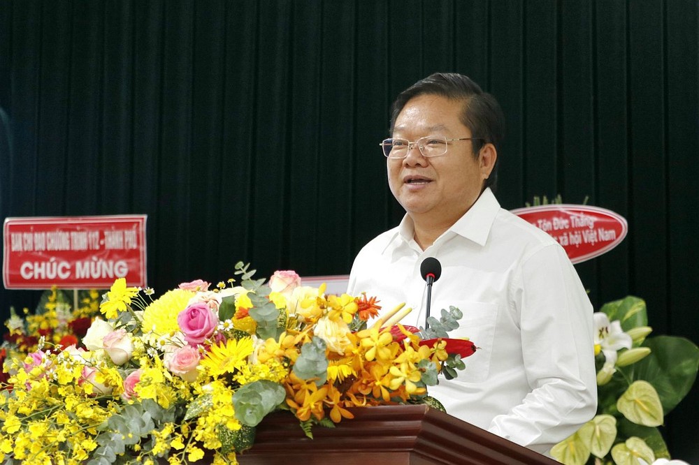 发挥社会工作者作用迈向平等社会