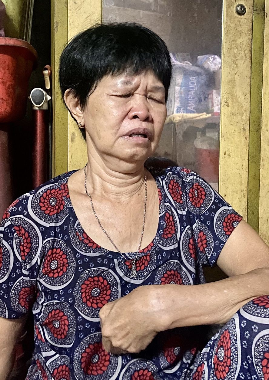 戚彩莲的心臟抽搐令她正在难以呼吸。
