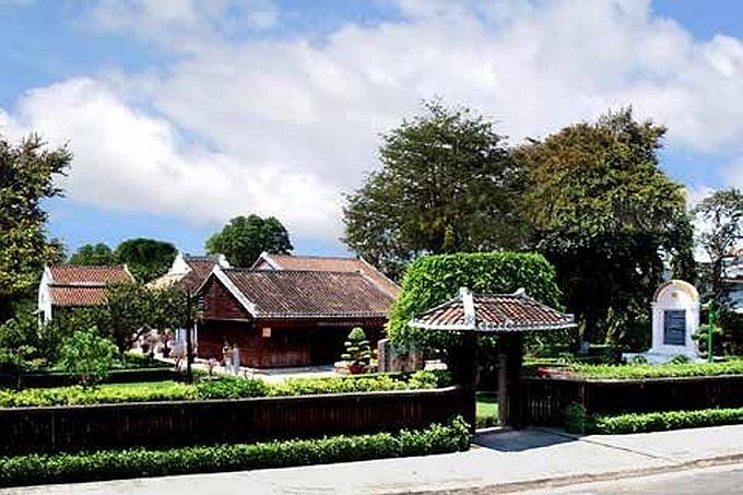 藩切育青学校。