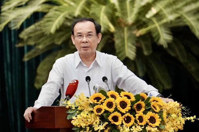 市委书记阮文年在会议上致词。(图:黄雄)