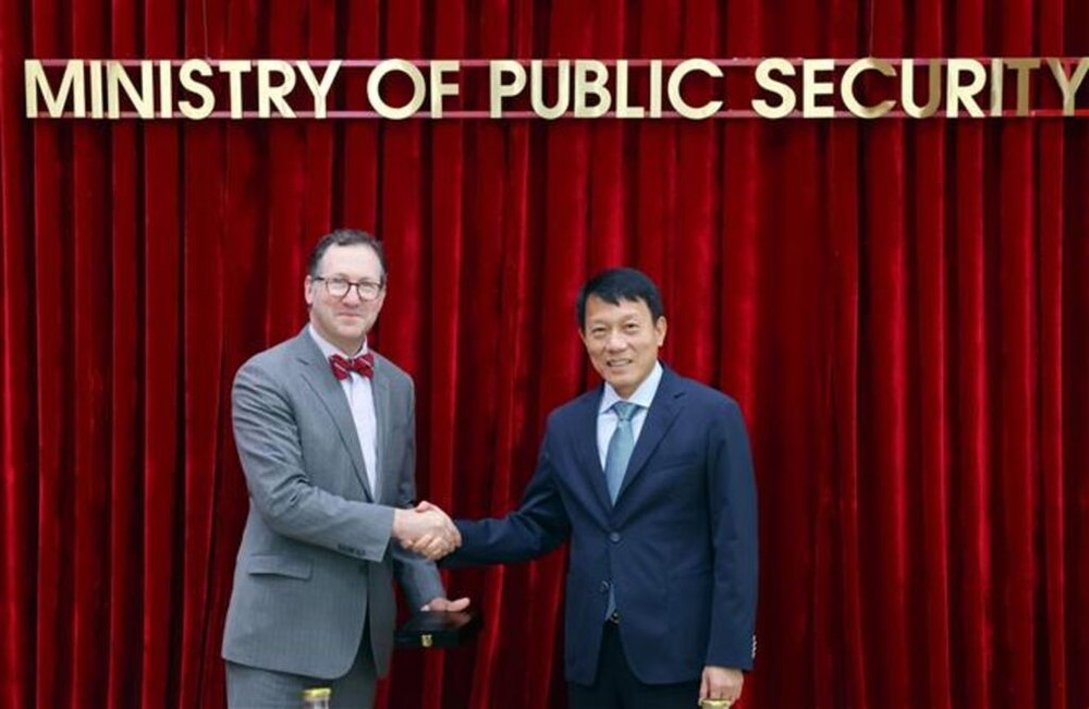梁三光部长接见美国信息产业理事会首席执行官杰生‧奥克斯曼。
