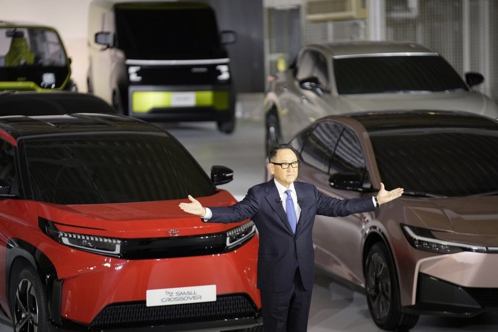 丰田汽车把2026年纯电动车(EV)的全球产量计画定100万辆左右,比去年宣布的目标缩减三成。(图:AP)