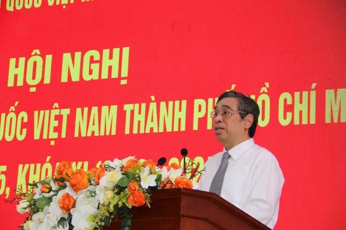 市委副书记阮福禄在会议上发表讲话。(图:国定)