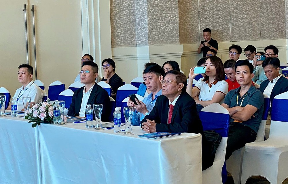 各企业代表参加包装行业峰会。 TL3.jpg