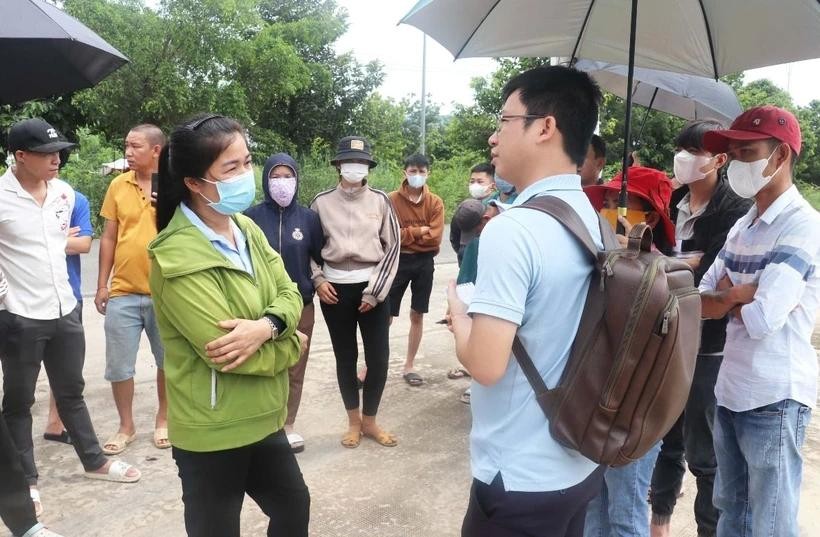 目前,300多名工人的最大心愿是,希望平福省各职能机关、部门坚决处理,尽早给劳动者索取合法权利。(图:越通社)