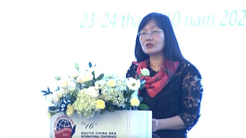 外交学院代院长范兰蓉博士在研讨会上致开幕辞。（图：越通社）