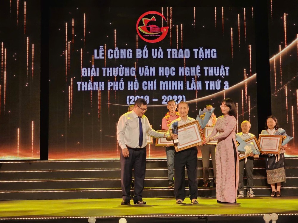 le-cong-bo (4).jpg