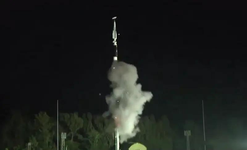 印度政府17日发表声明称,印度成功测试一枚国产远程高超音速导弹。(图:互联网)