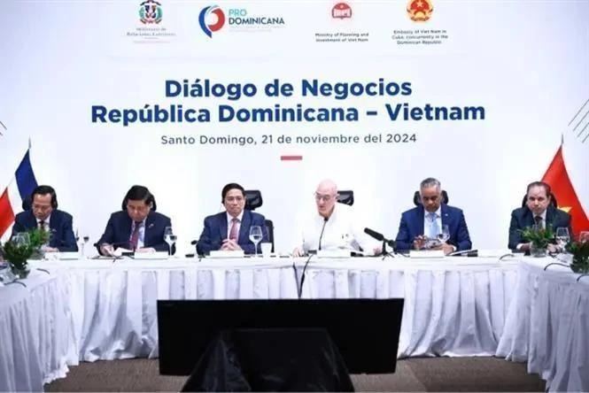 政府总理范明政出席越南-多米尼加企业论坛并发表讲话。(图:越通社)