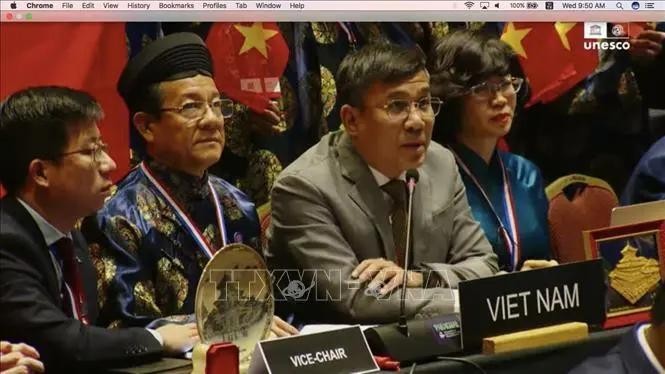 越南联合国教科文组织国家委员会主席阮明羽在会议上发言。(图:越通社) 越南联合国教科文组织国家委员会主席阮明羽在会议上发言。(图:越通社)