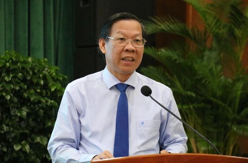 市人委会主席潘文迈会上发言。(图:国英)