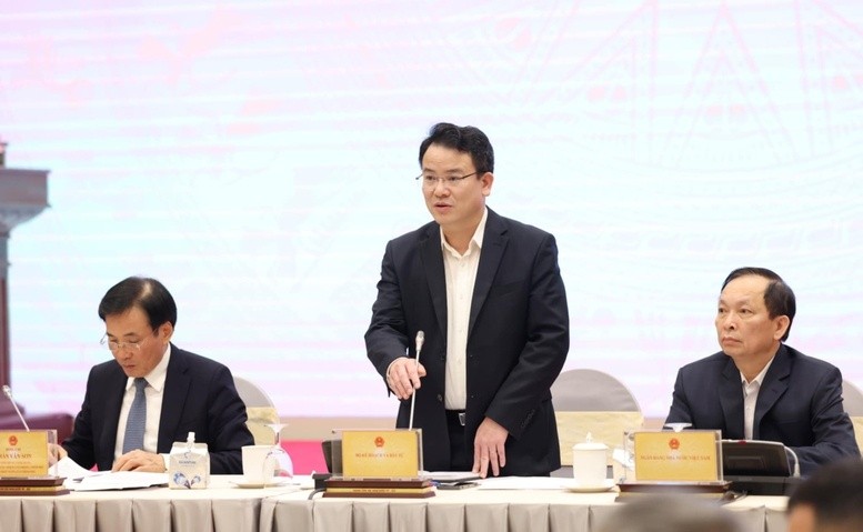 计划与投资部副部长陈国方(中)在会上发言。(图:VGP)
