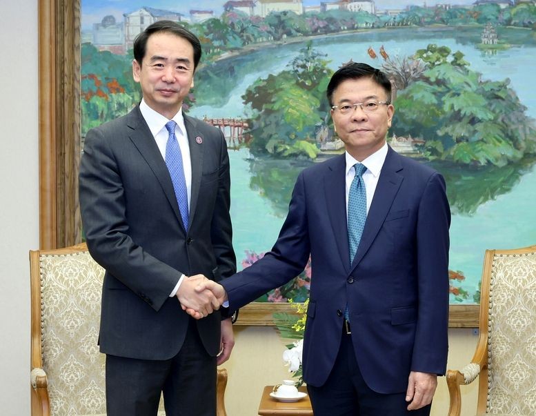 pttg-le-thanh-long-tiep-ds-tq.jpg