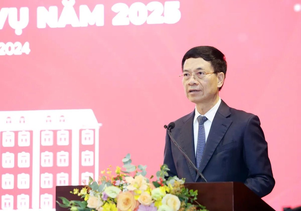 新闻与传播部部长阮孟雄在会上发言。（图：VTV）