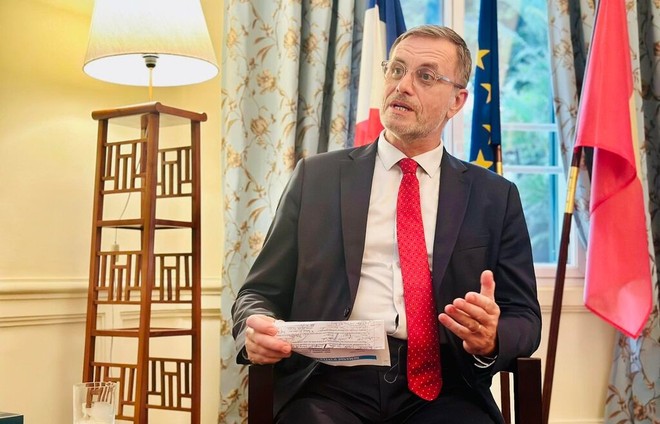 法国驻越南大使奥利维耶·布罗谢。（图：越通社）