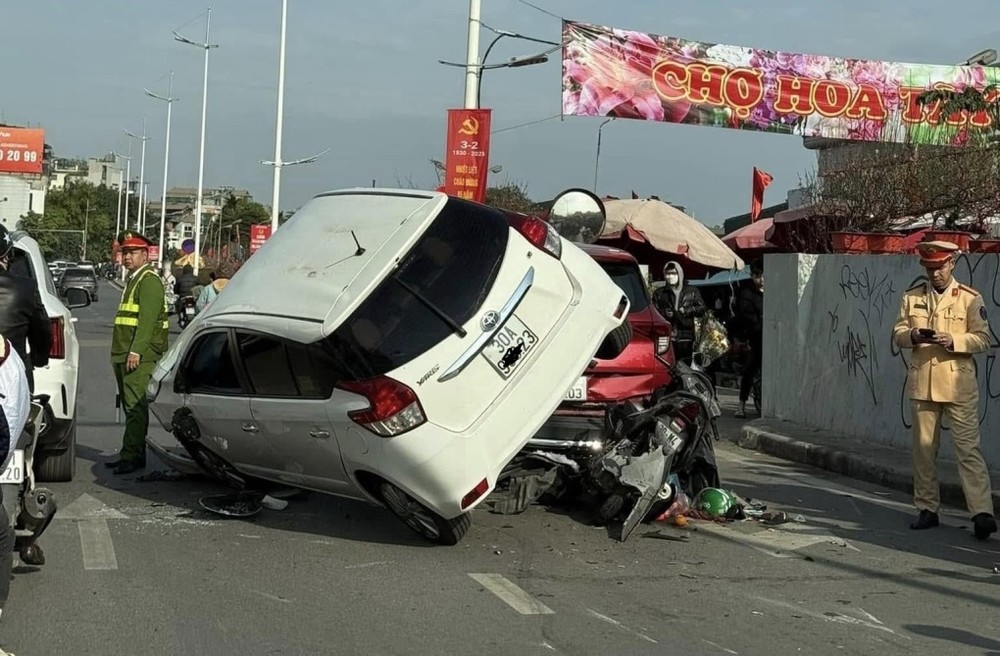 假期四天发生202起交通事故致95人死亡。图为一起交通事故现场。（图：木玲）