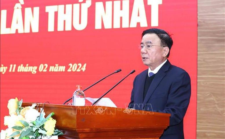党中央机关党委书记陈锦秀在会上发表讲话。(图:越通社)