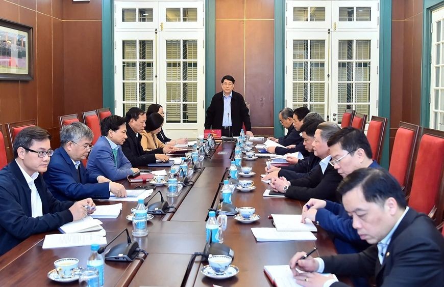 国家主席梁强主持会议。