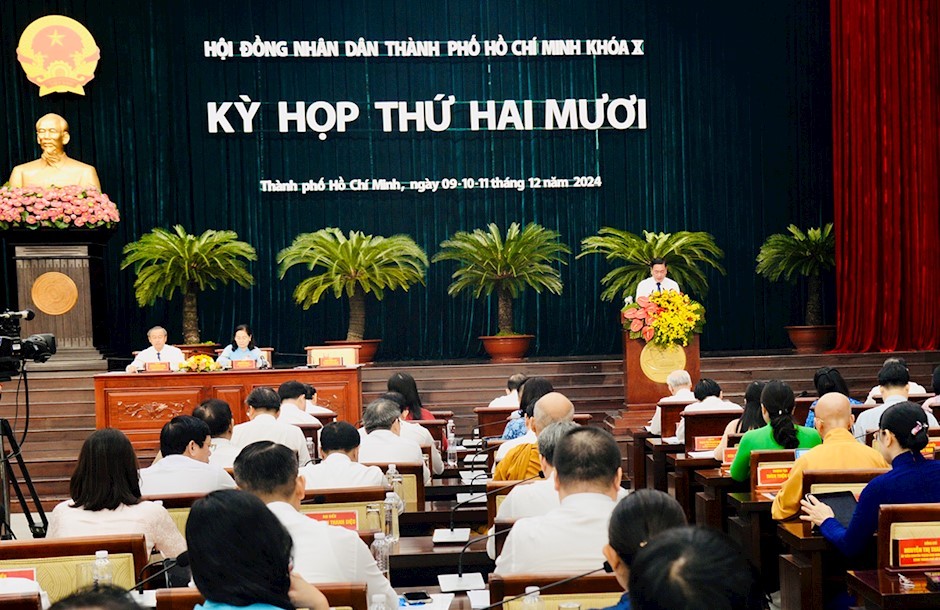 图为 2021-2026年任期第十届市人民议会第20次会议现场一隅。(图:越通社)