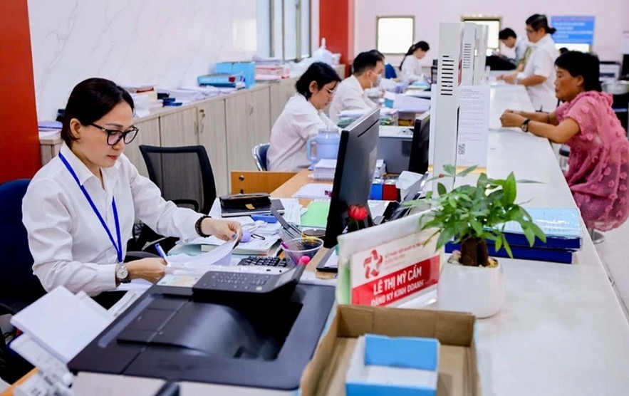 本市机构调整,精简逾7000余人。(示意图:越通社)