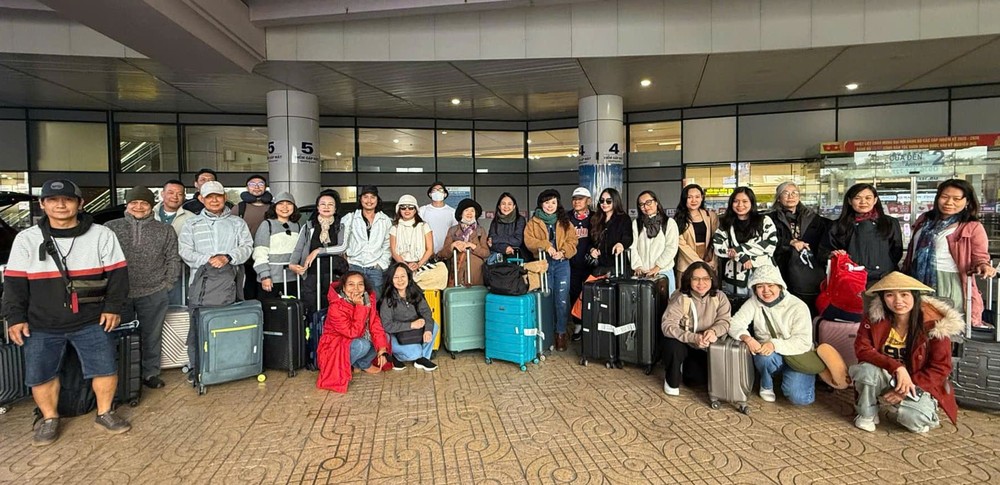 华人画家参加创作营活动