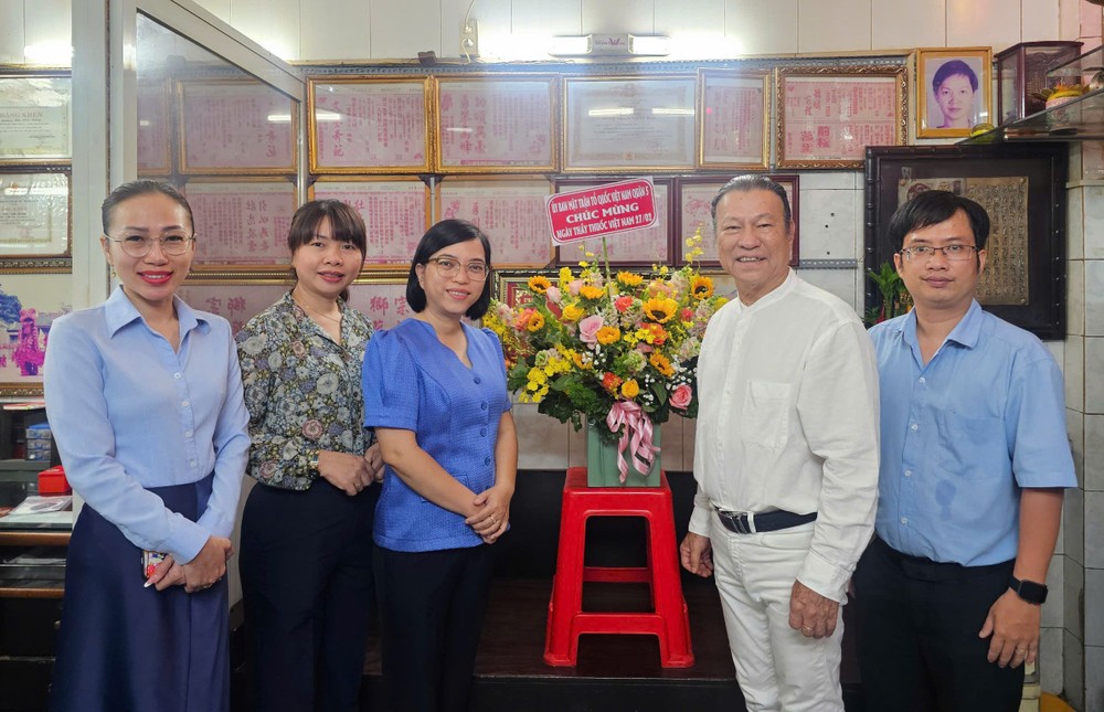 发扬医术为病人带来幸福