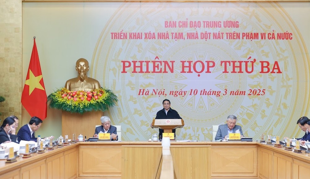 政府总理范明政致开幕词。