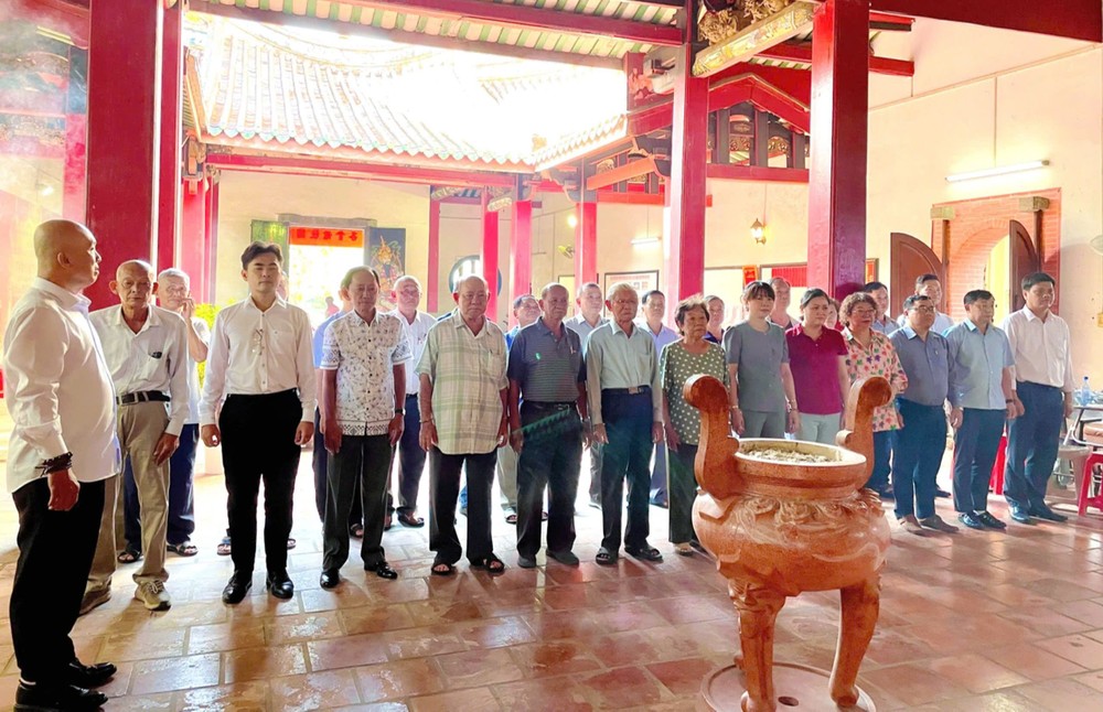 福建各会馆社团乡亲和贵宾进行春祭仪式。 D2.jpg