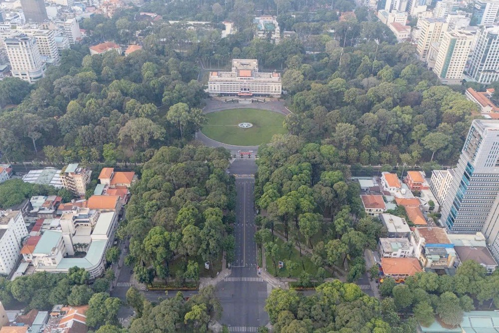 黎笋街从南圻起义至巴斯德街为施工而实施交通管制。