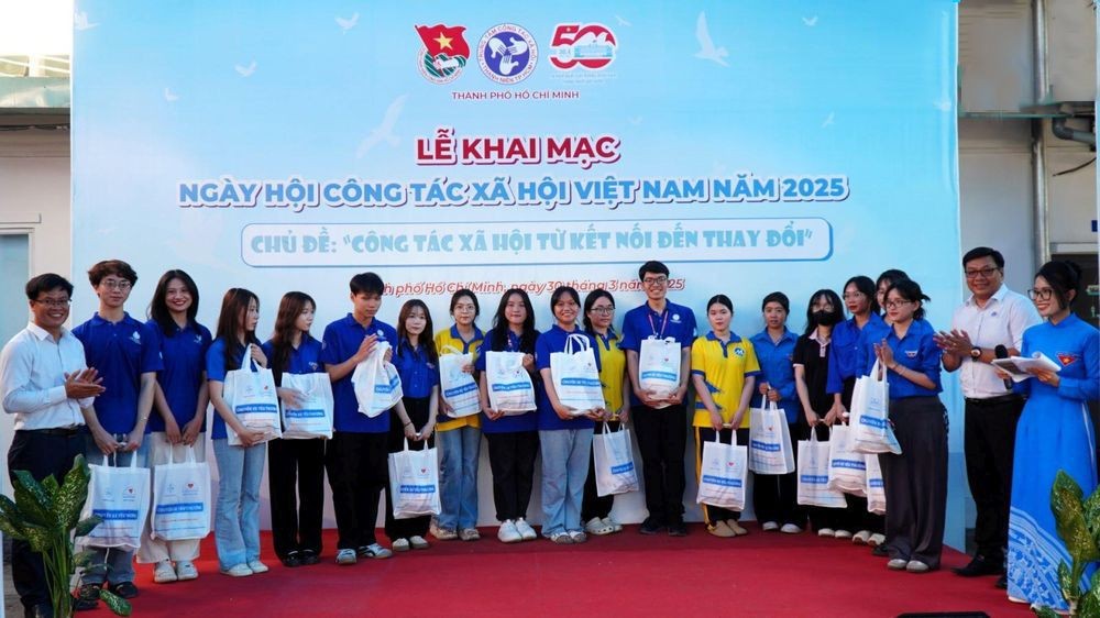 社会工作从连接到改变