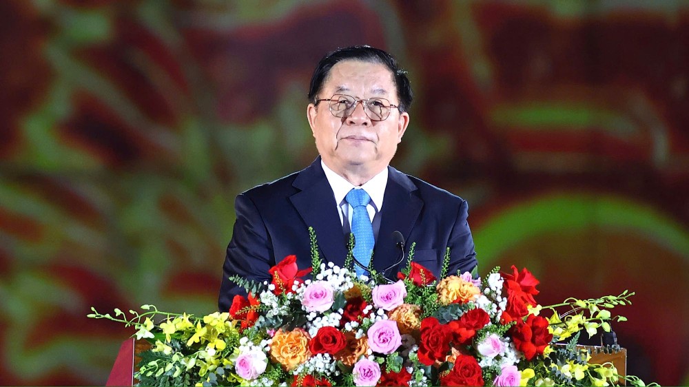 中央宣教与民运部长阮仲义在仪式上发表讲话。(图:交通报)