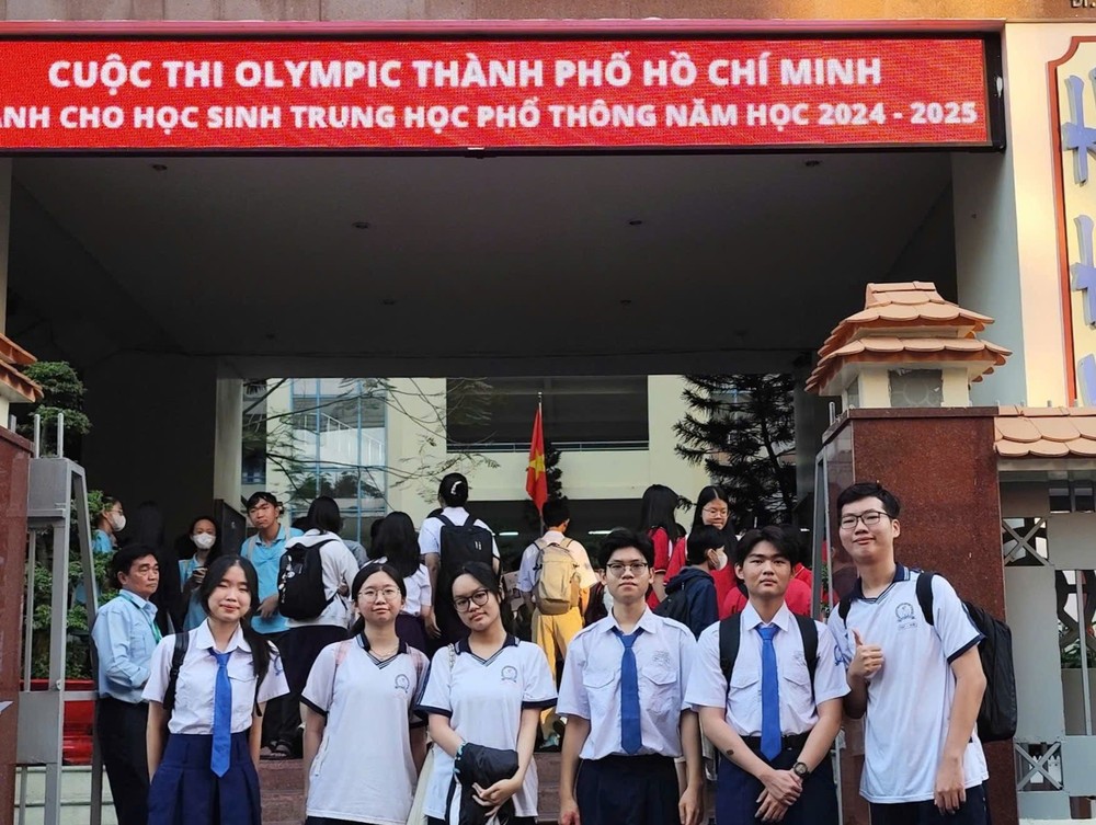 华人子弟参加奥林匹克中文科竞赛