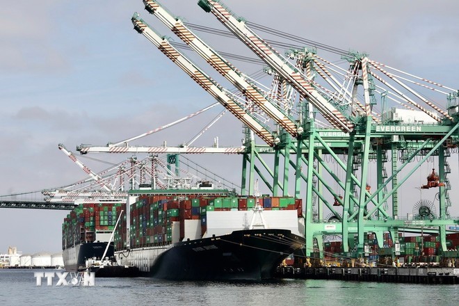 美国加利福尼亚州洛杉矶货运港口。（图：新华社）