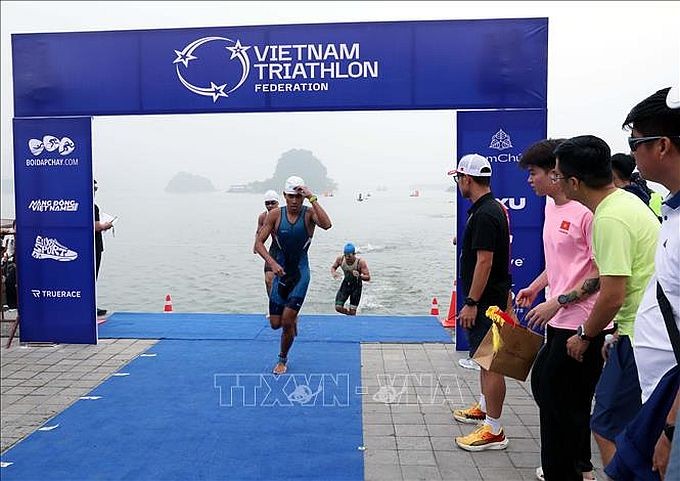 逾500运动员参加铁人三项世界盃和全国锦标赛