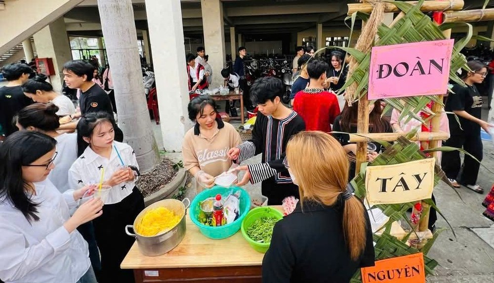 关照贫困民族大学生