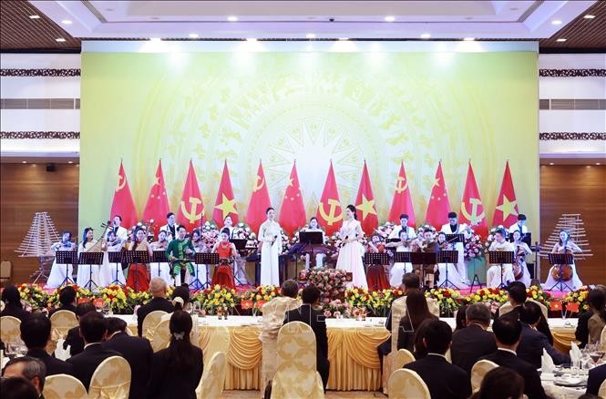 文艺节目。（图：越通社）