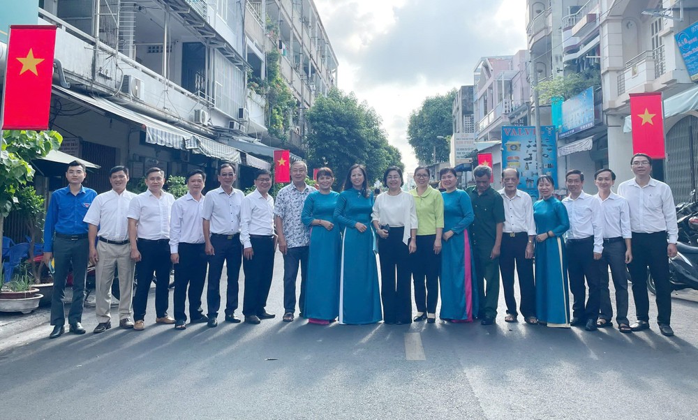 第十一郡第七坊“红旗金星”街工程。