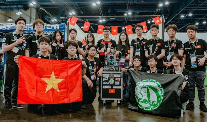越南队在全球最大机器人比赛中获得亚军