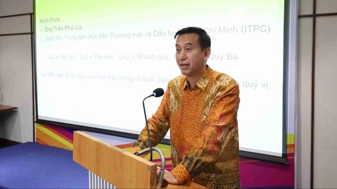 印尼驻本市总领事阿古斯塔维亚诺·索菲扬在研讨会上分享了印尼清真市场的潜力。