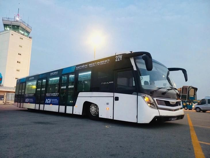 新山一机场内部路线免费接送乘客