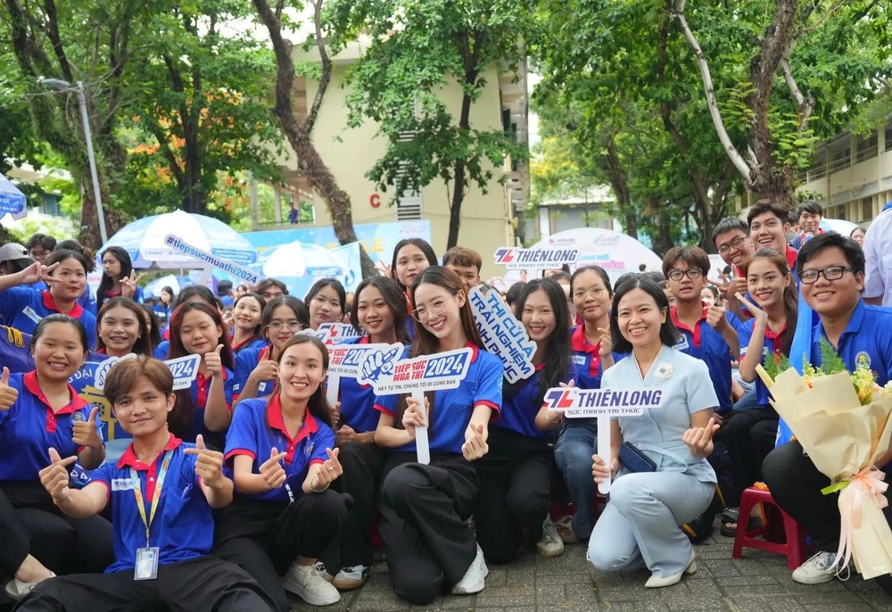 图为天龙集团组办2024年“考试接力”的志愿者团队。（图：BTC）