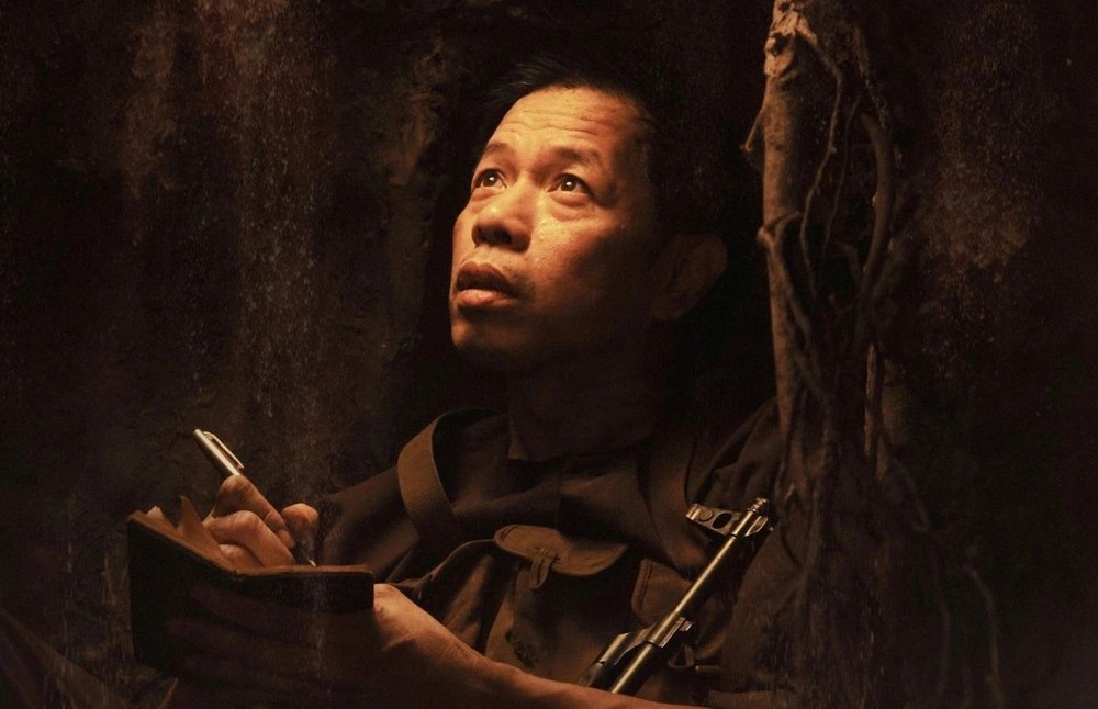 男演员泰和在拍摄电影《地道:黑暗中的太阳》期间每天只吃一餐以符合角色设定。