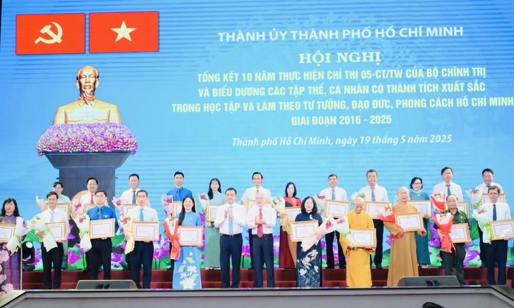 traobangkhen.jpg