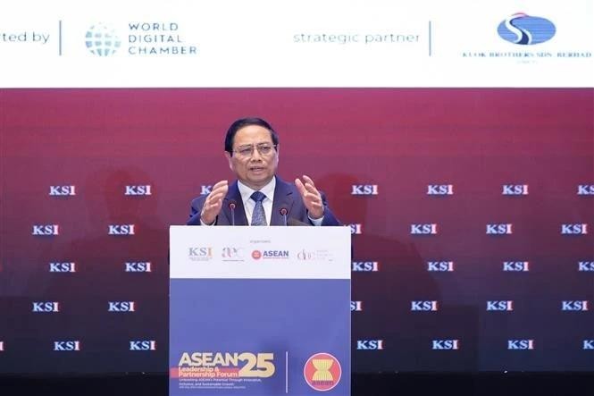 范明政总理在论坛上发言。(图:越通社)