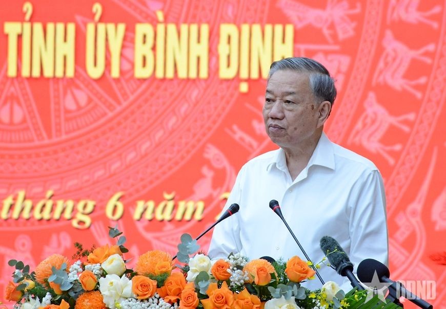 党中央总书记苏林在会议上发表讲话。(图:人民军队报)