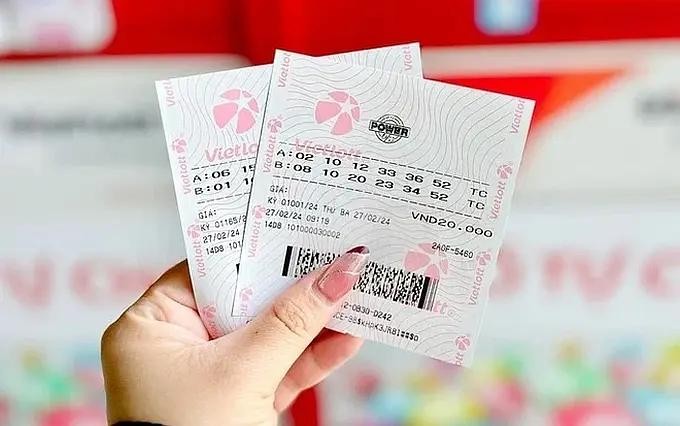 Vietlott肯定只从事电脑彩票经营，并通过两个官方渠道分销彩票：按公布名单的销售点以及通过电话的分销渠道。（图：Vietlott）