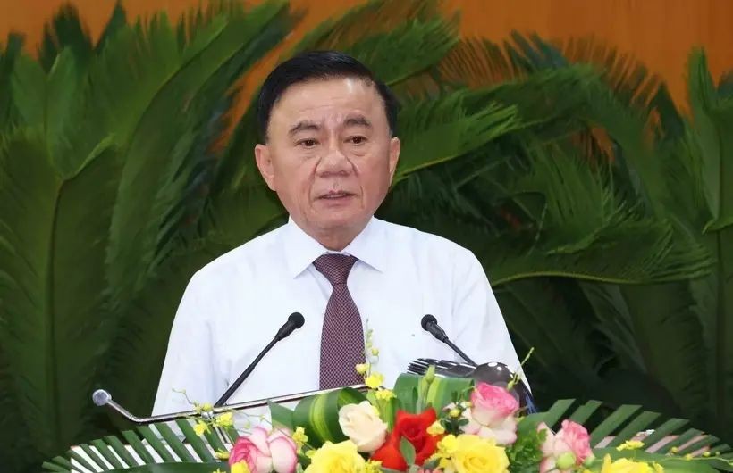 中央检查委员会主任陈锦秀在会议上发表讲话。（图：越通社）