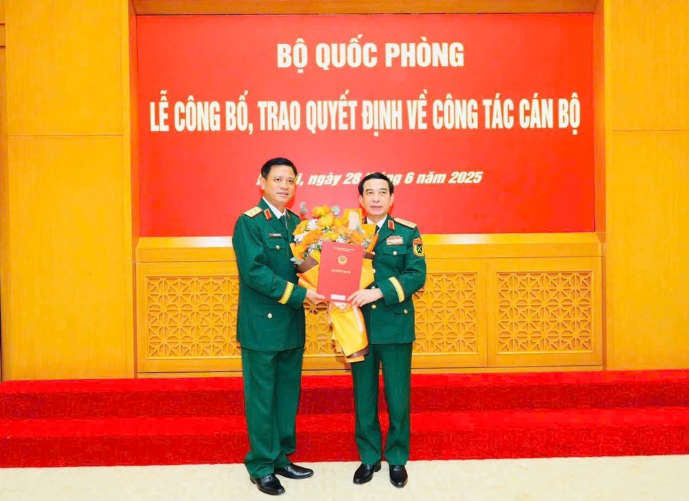 国防部的人事委任