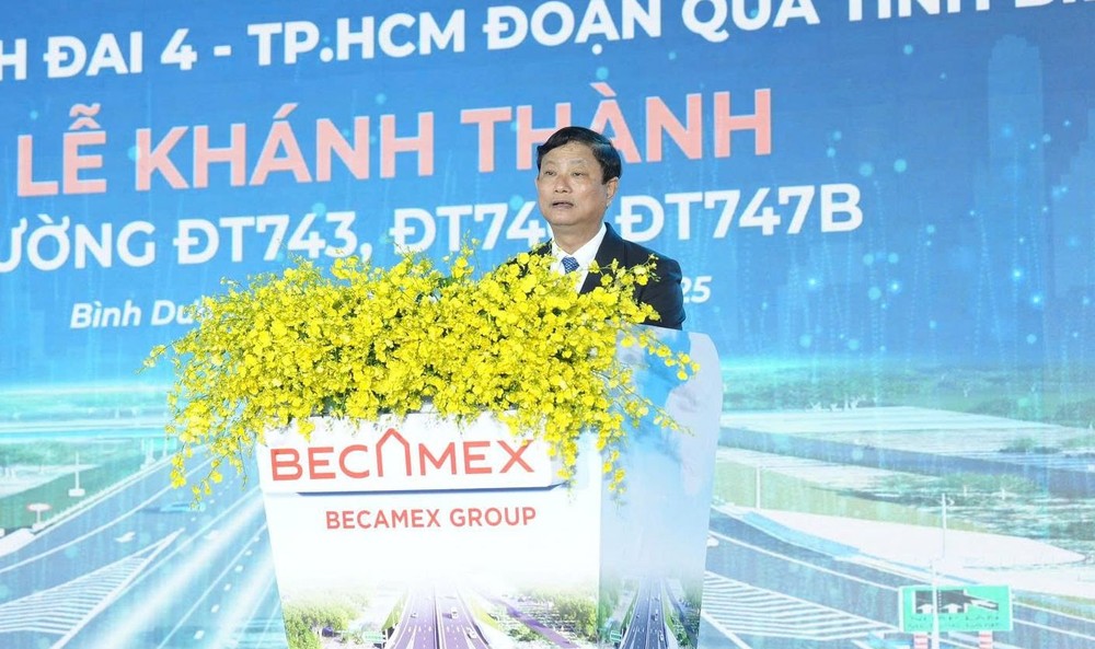 平阳省人委会主席武文明。