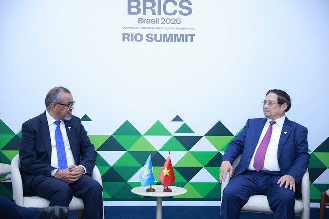 范明政总理会见世界贸易组织(WTO)总干事奥孔乔-伊韦阿拉。(图:越通社) 范明政总理会见世界贸易组织(WTO)总干事奥孔乔-伊韦阿拉。(图:越通社)